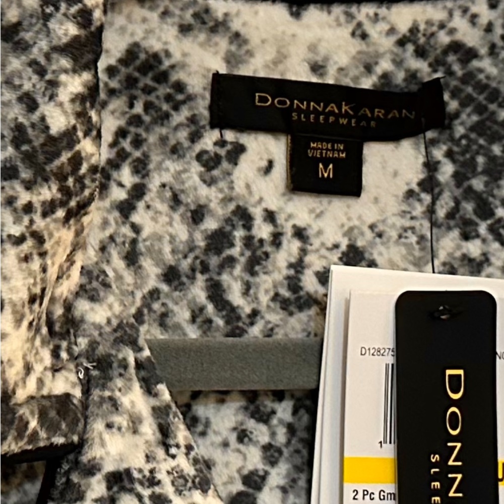 Donna Karan 2 pc Animal Print Pajama Set W/ Pockets Size Medium Gray - Picture 3 of 11